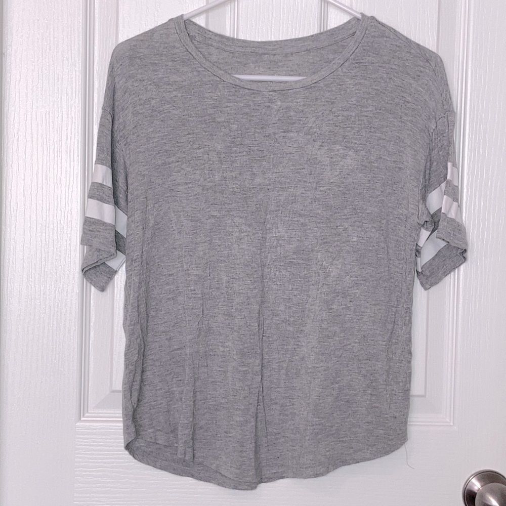 AMERICAN Eagle Outfitters Gray T-Shirt